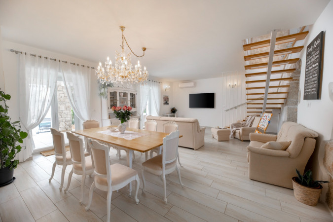 Savršen odmor za cijelu obitelj, Villa Batelica s bazenom, Sveti Bartul, Istra Sveti Bartul